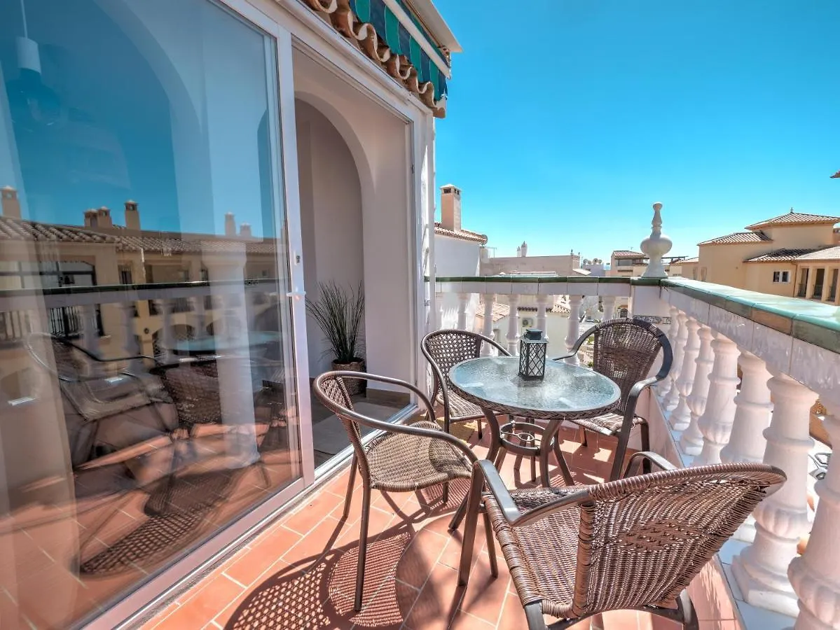 Fantastic Penthouse With Roof Terrace In The Heart Of Nerja Apartman