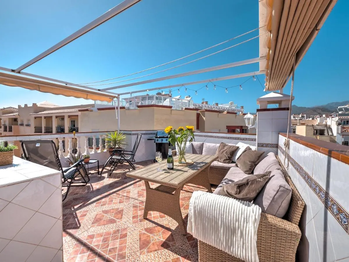 Fantastic Penthouse With Roof Terrace In The Heart Of Nerja Apartman