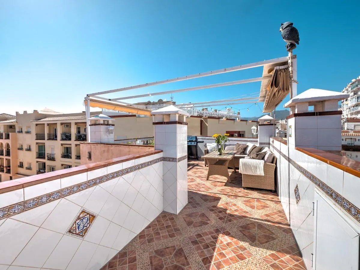 Fantastic Penthouse With Roof Terrace In The Heart Of Nerja Apartman